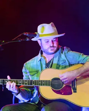 Wade Bowen