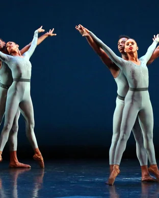 Alan Lake Factori(E) theatre performance